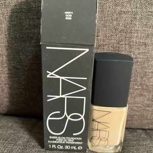 🌸⭐️Light 3 GOBI // NARS Sheer Glow Foundation⭐️🌸